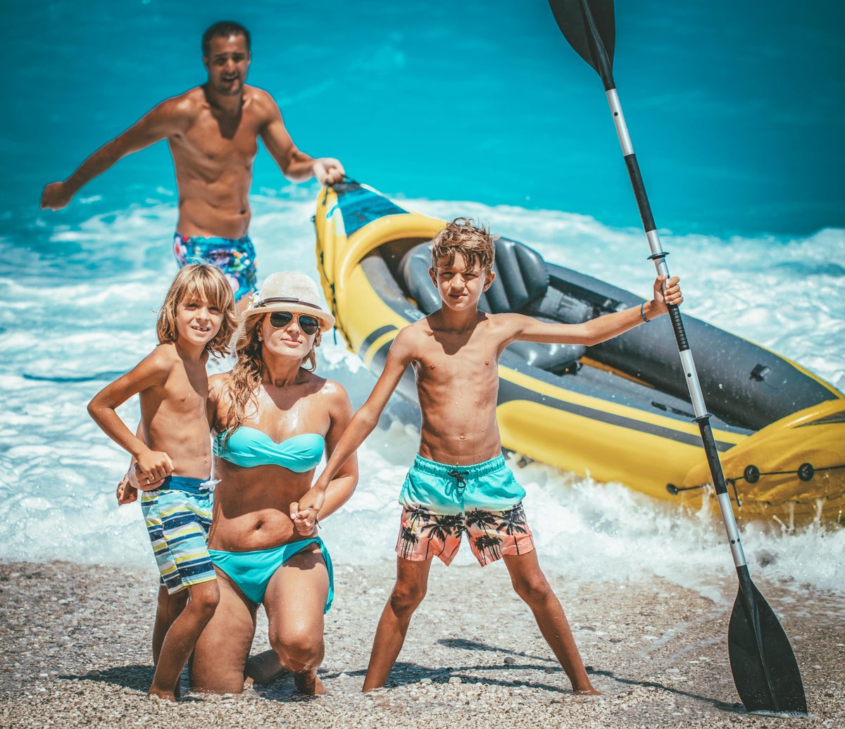 Kayak family